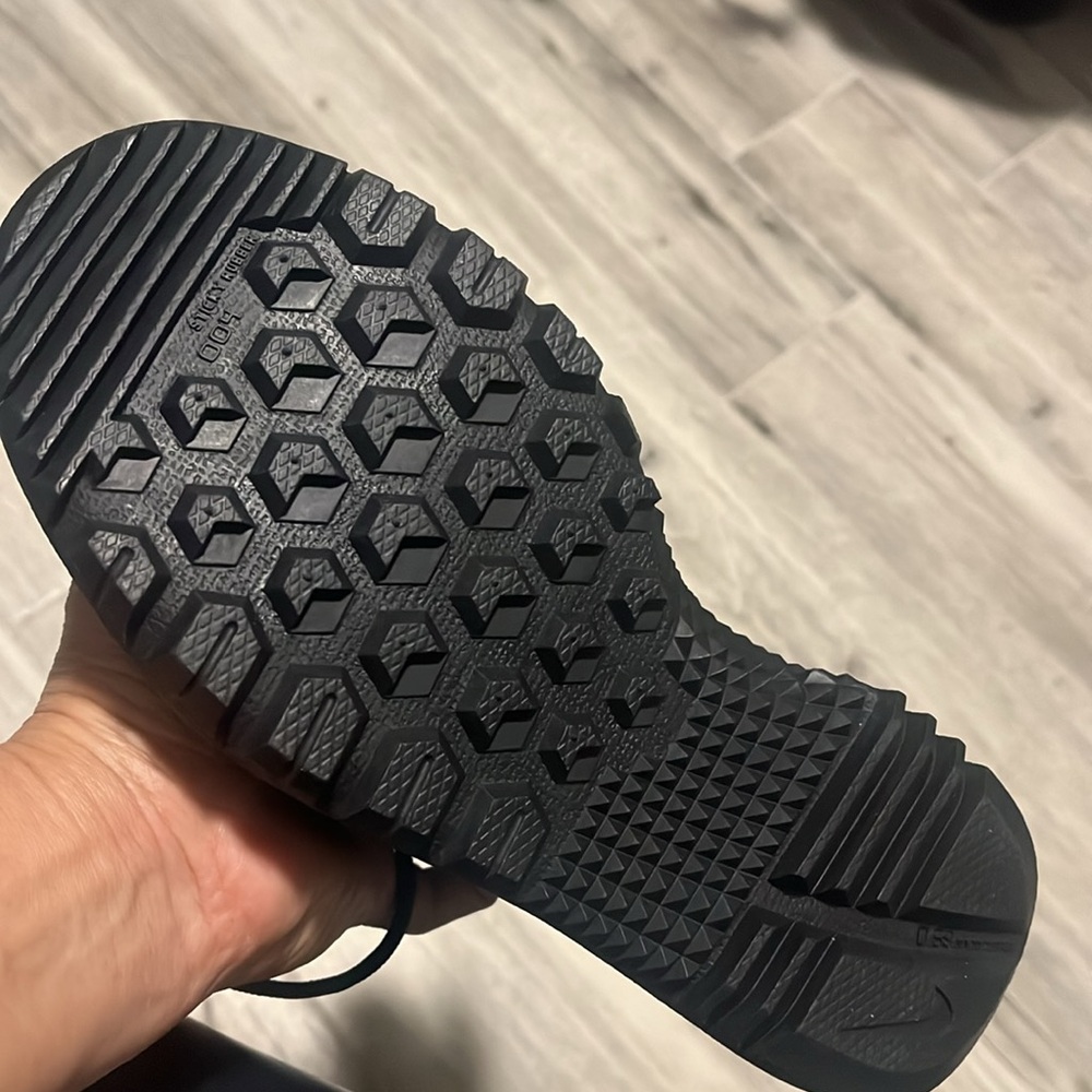 Nike tactical boots
SFS - Picture 15 of 15